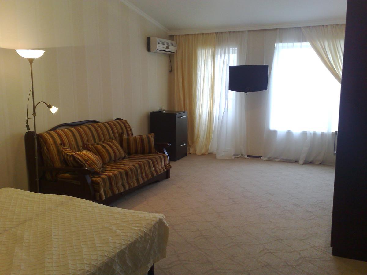 Hotel Allians Коблево Екстериор снимка