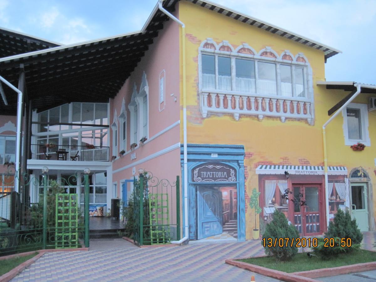 Hotel Allians Коблево Екстериор снимка